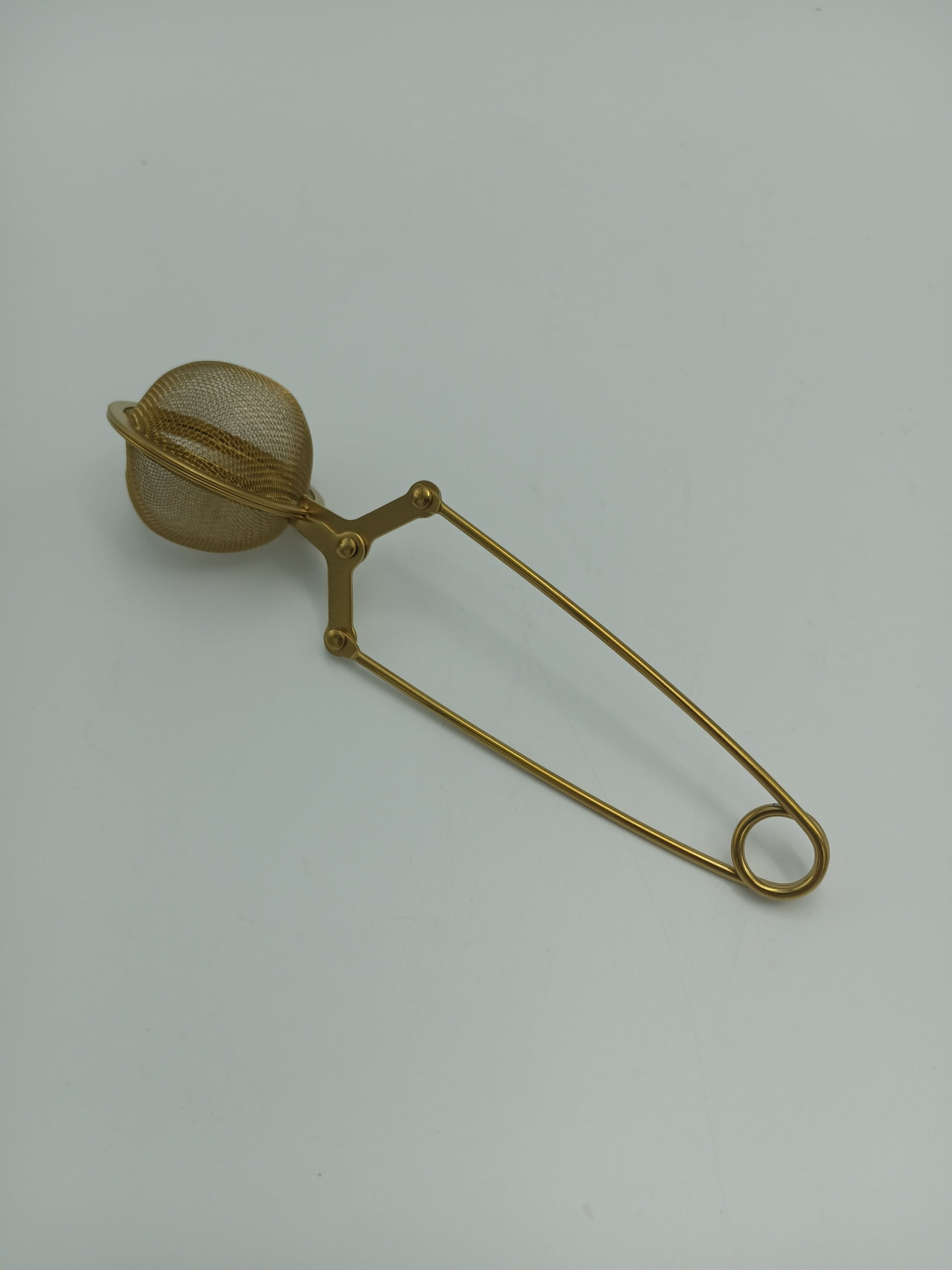 Kitchen Tea Infuser Gold Ball with Handle