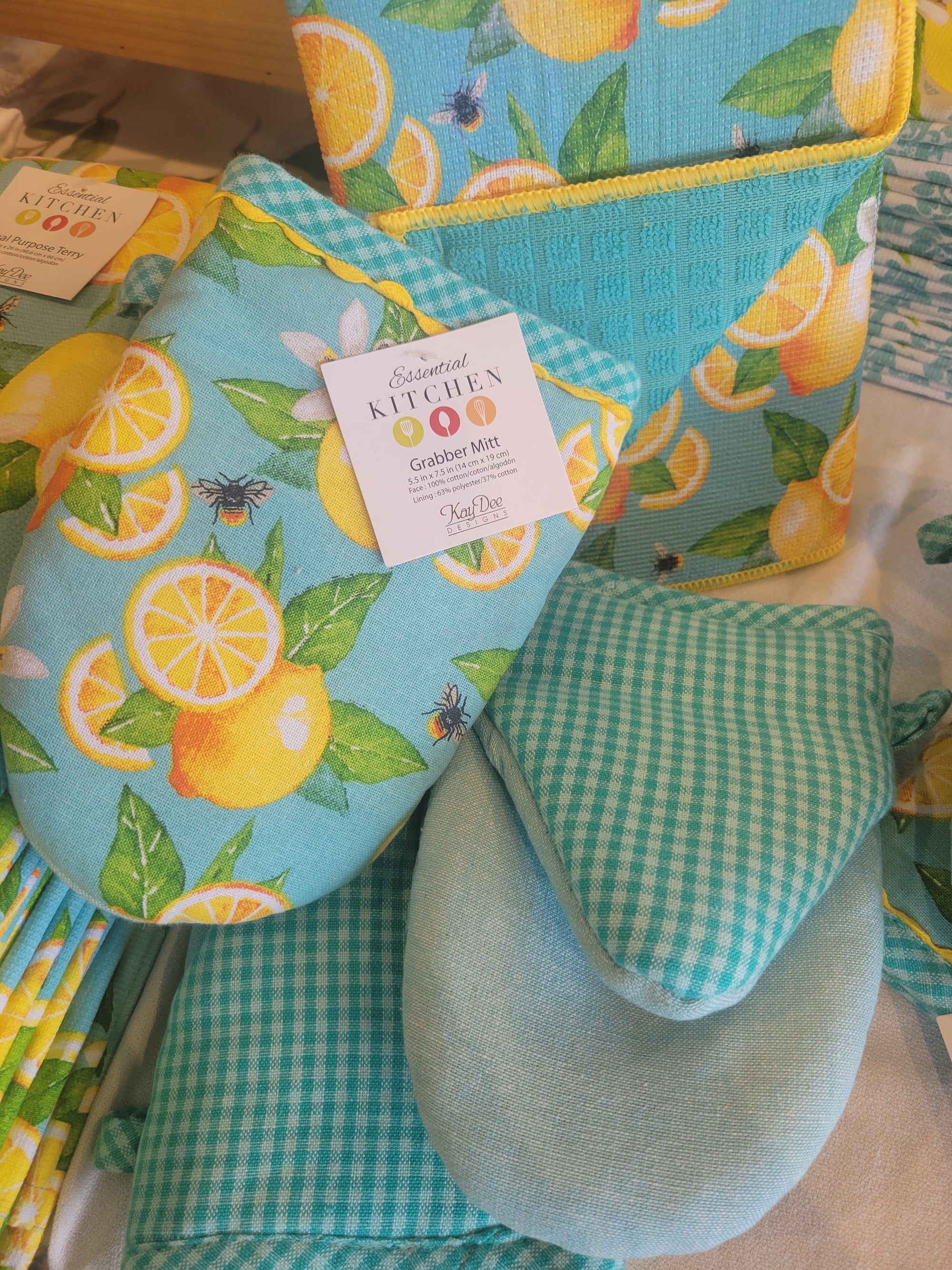 Kitchen Mitt Bee Zesty Grabber Mitt Lemons on Light Blue